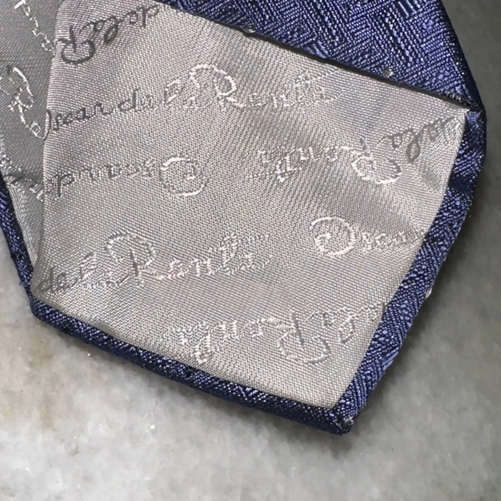 Oscar de la Renta Couture Navy Blue Silk Textured Tie